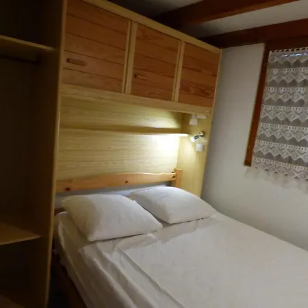 Finette 4a 2e 1bb Park 度假居 *